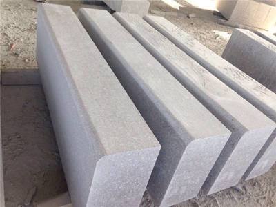 专业品质，构筑未来——探访焦作市昊月预制构件厂的路沿石加工之路